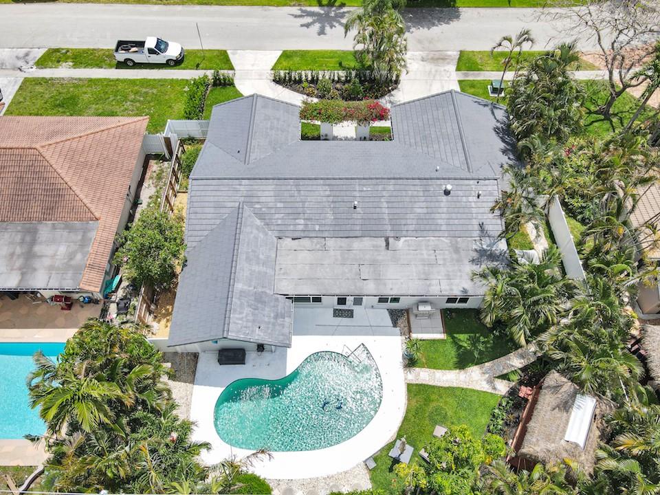 661 SW 8th Ter