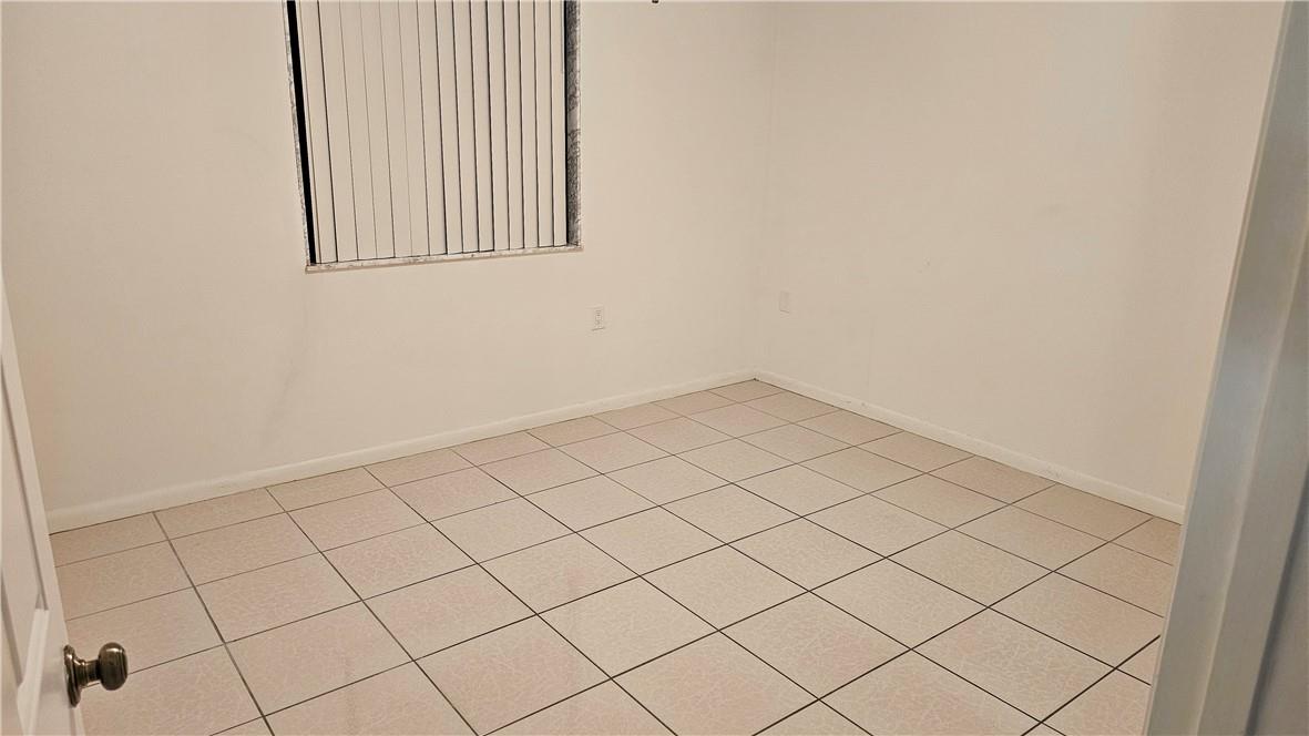 3650 Whitehall Dr Unit: 101