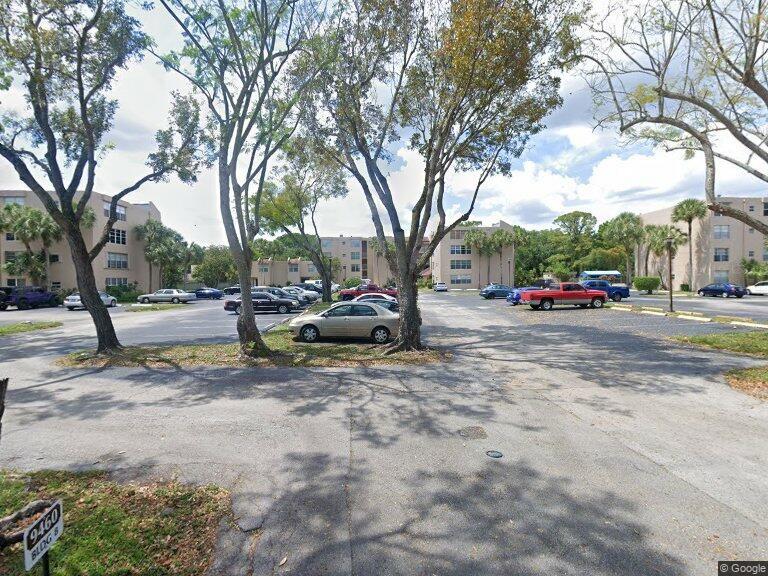 9450 Live Oak Pl Unit: 308