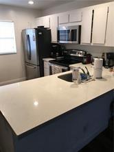 6808 Palmetto Cir Unit: 102