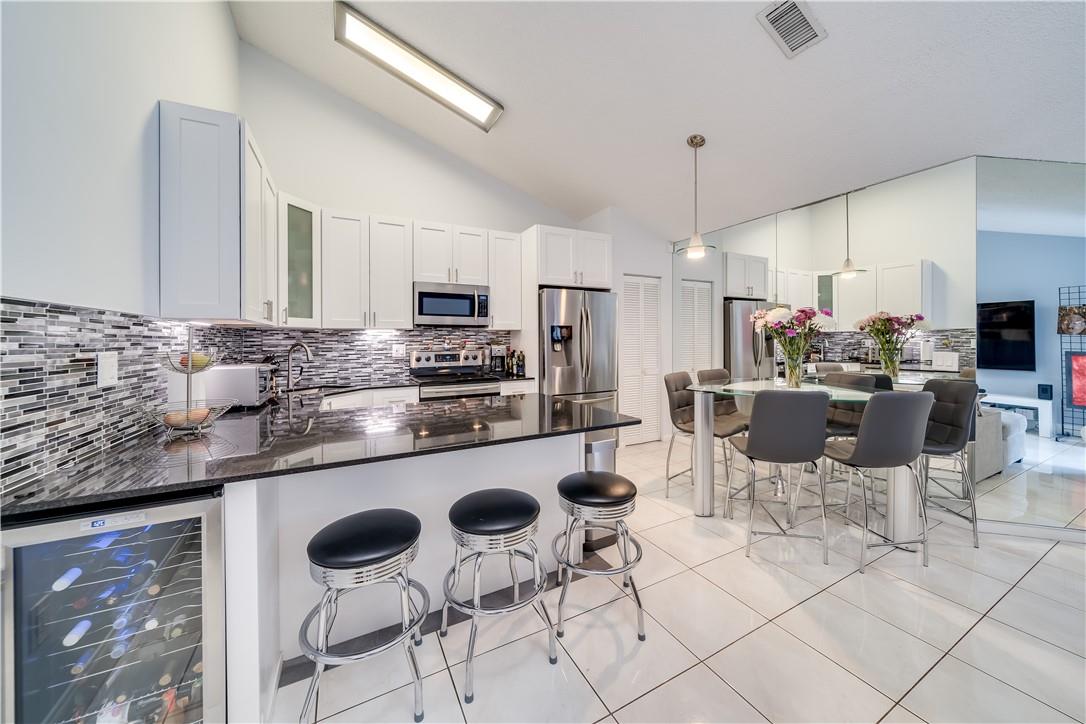 9879 Boca Gardens Trl Unit: B