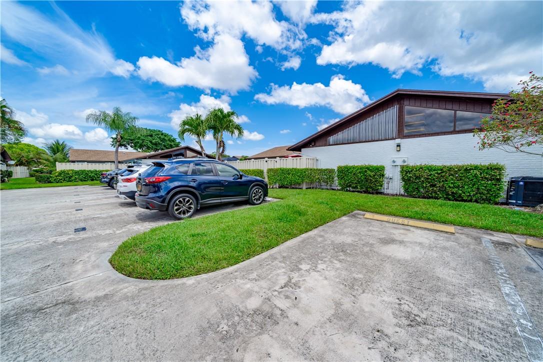 9879 Boca Gardens Trl Unit: B