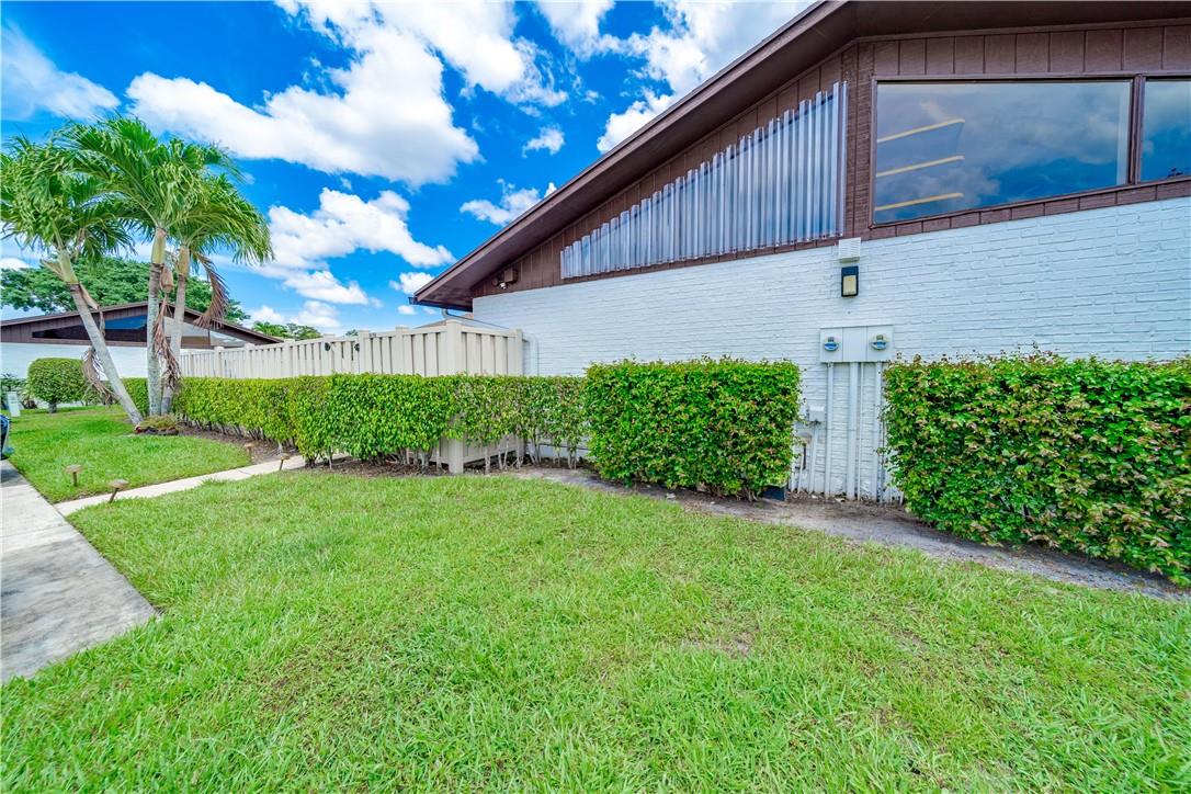 9879 Boca Gardens Trl Unit: B