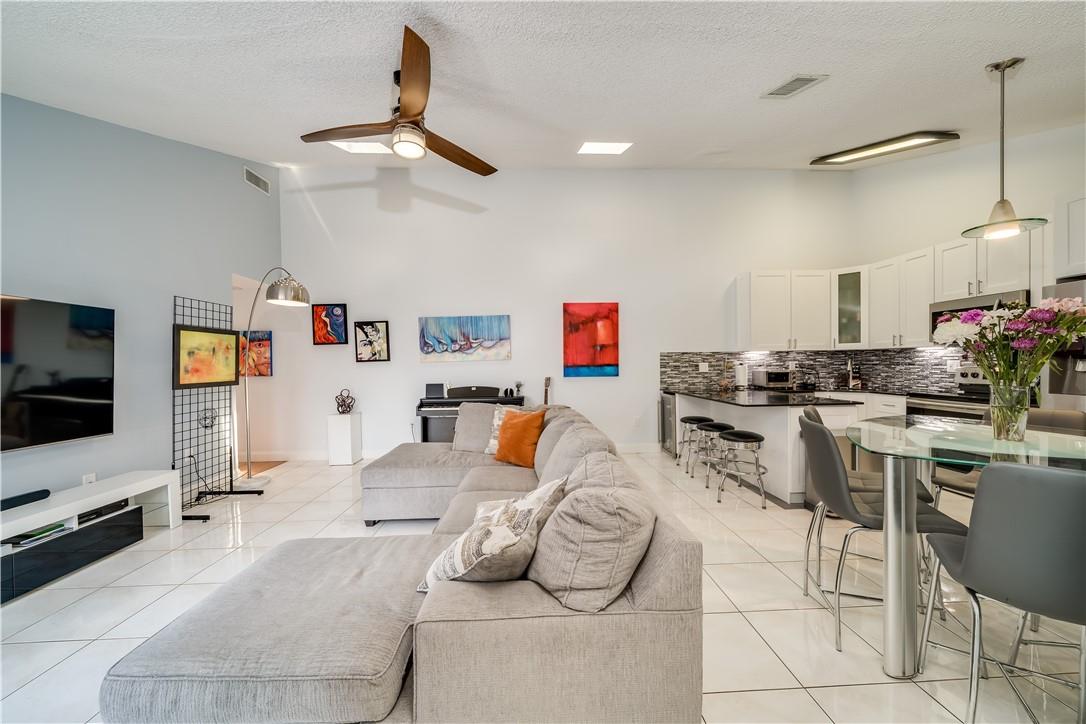 9879 Boca Gardens Trl Unit: B