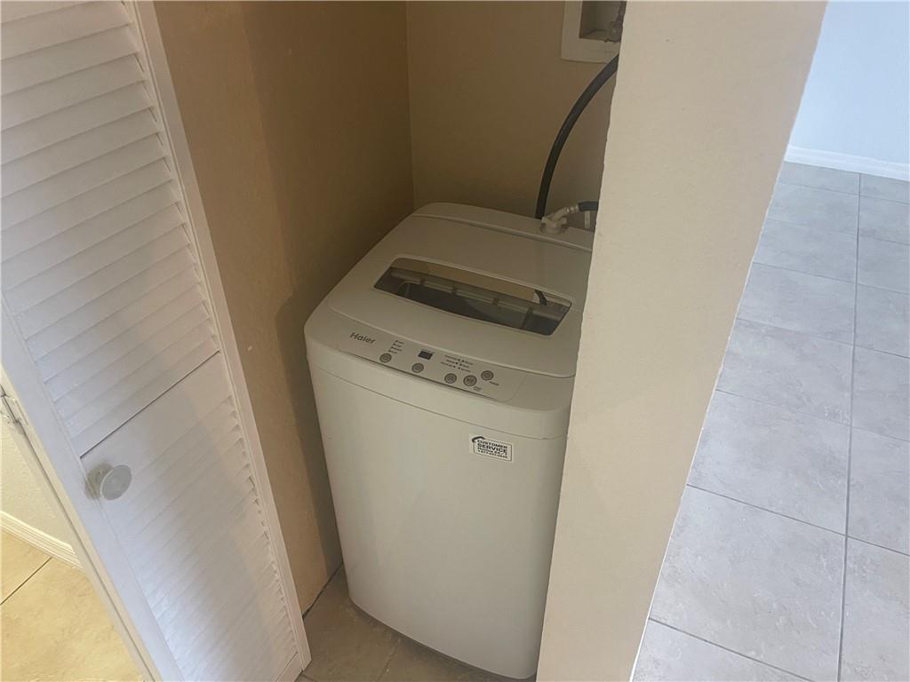 2020 NE 56th St Unit: 108