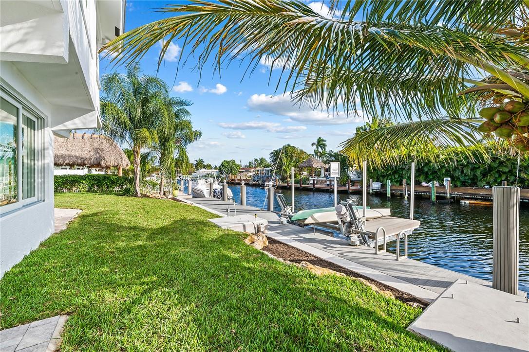 120 SE 12th Ct