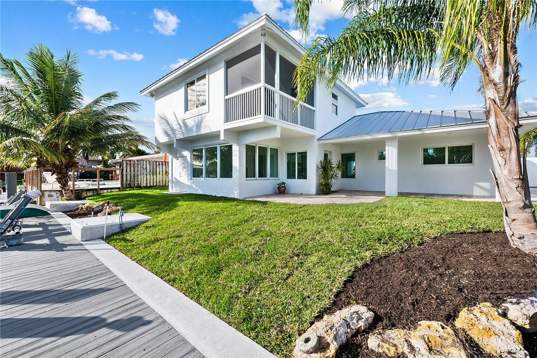 120 SE 12th Ct