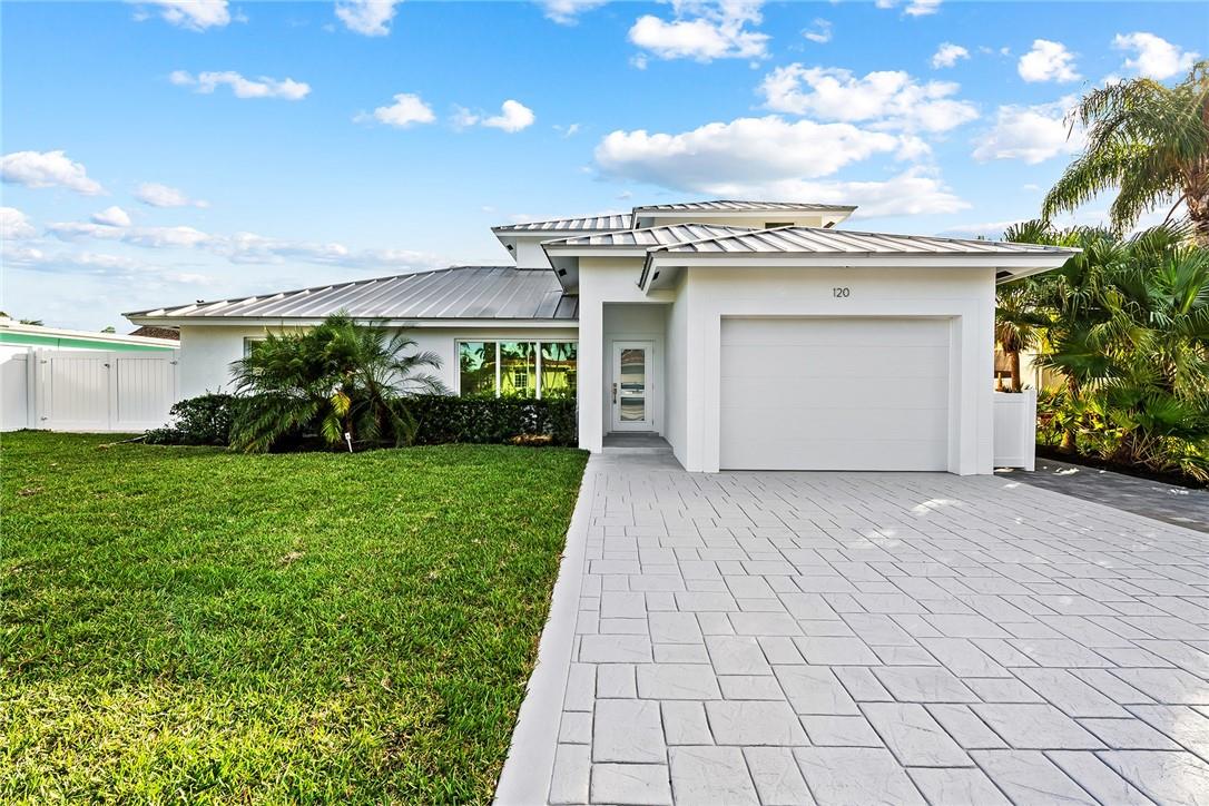 120 SE 12th Ct