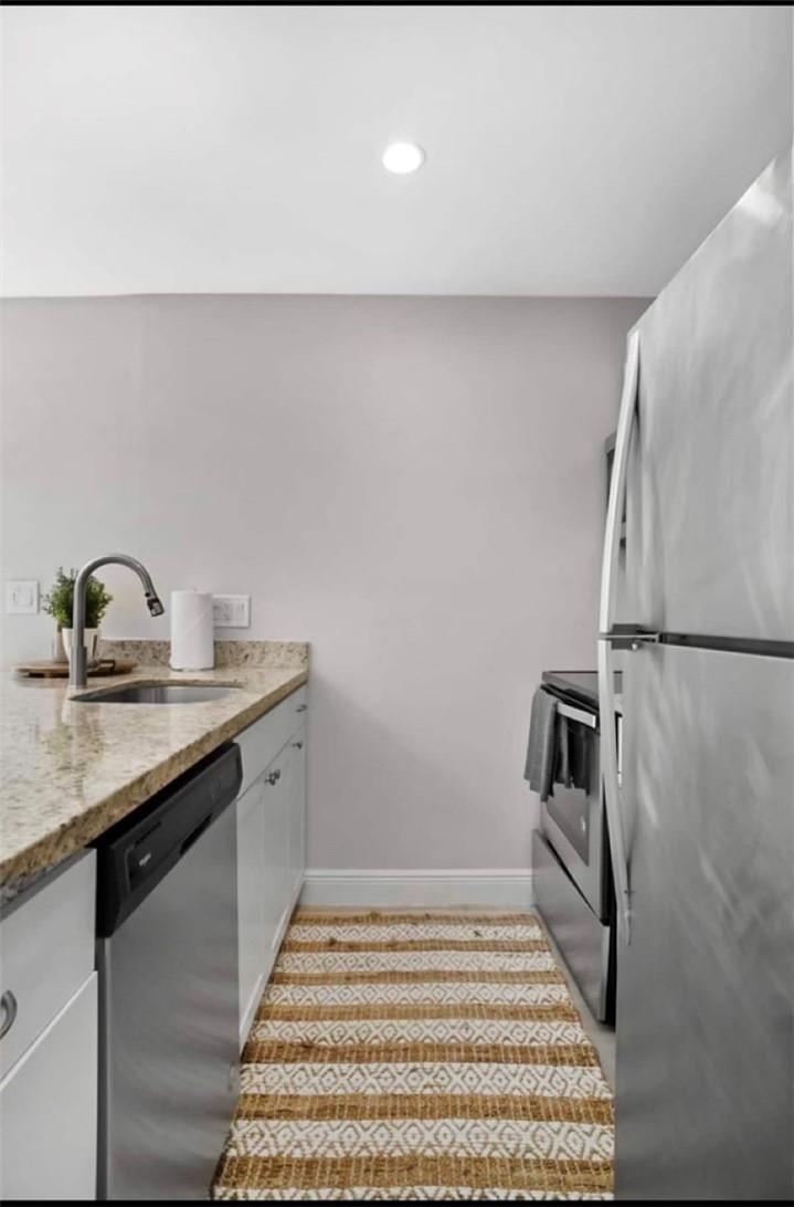 1215 NE 13th Ave