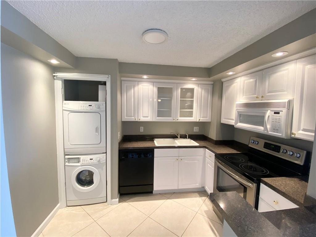 1 Las Olas Circle Unit: 507