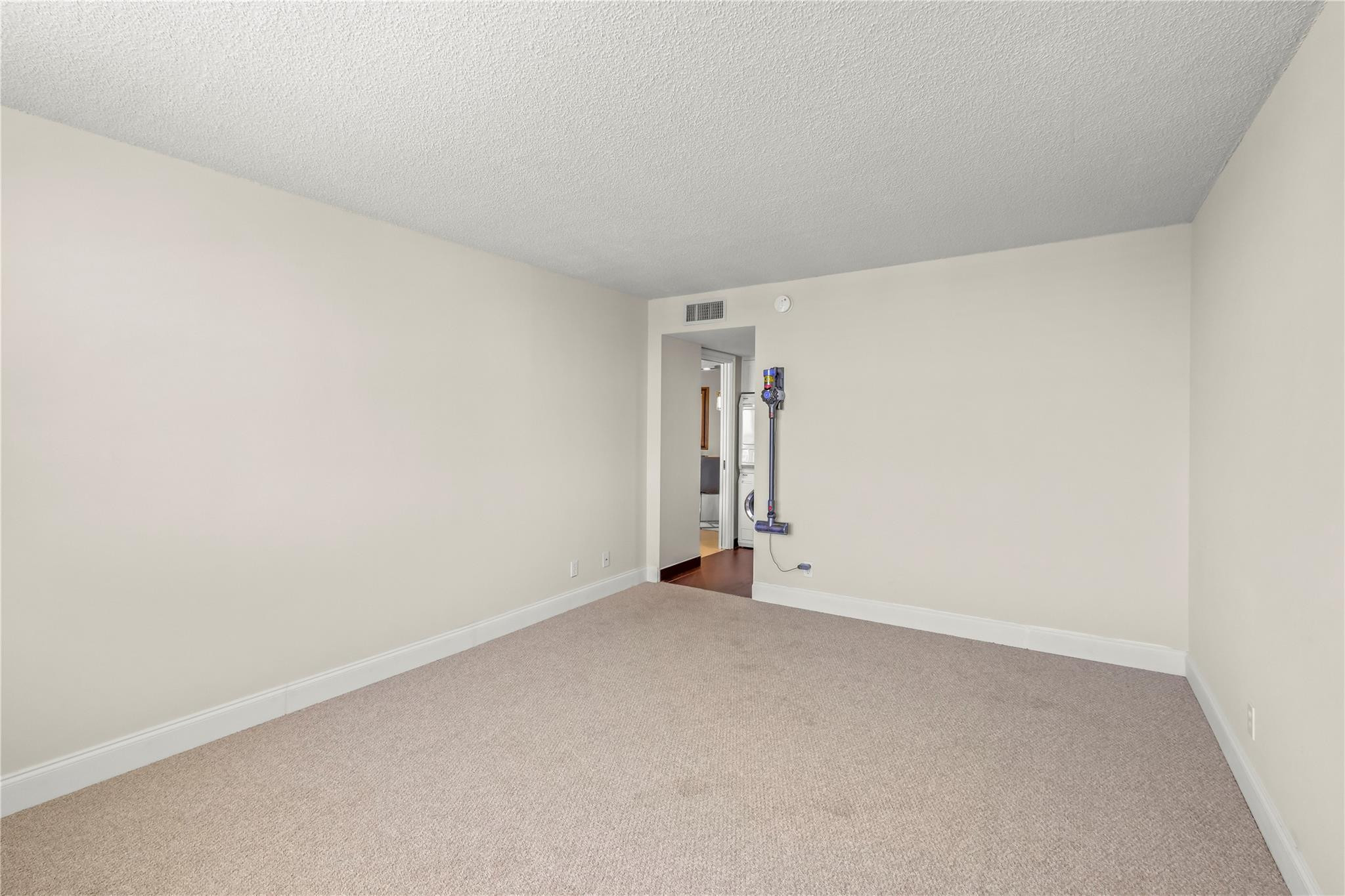 1 Las Olas Circle Unit: 1010