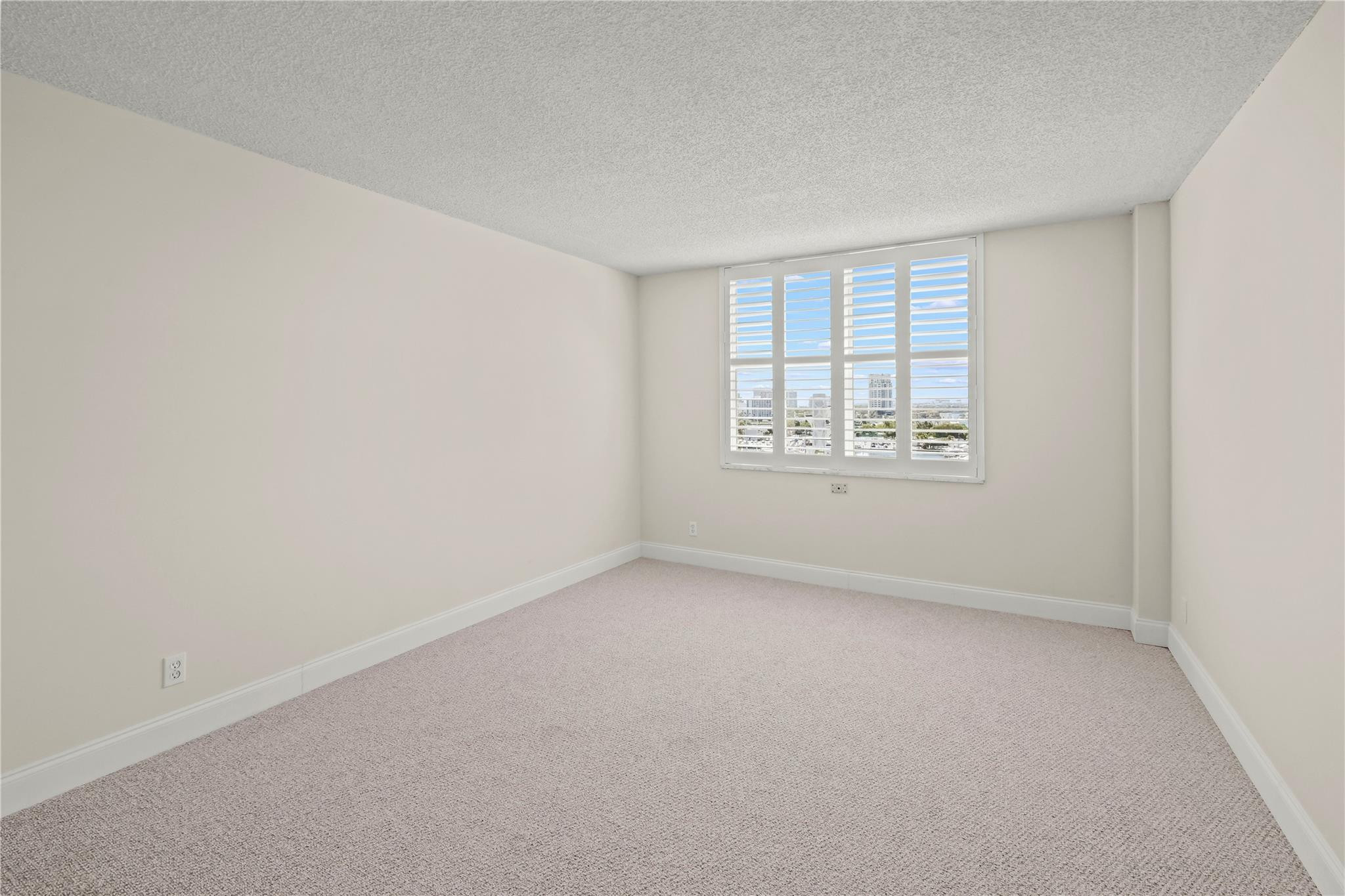 1 Las Olas Circle Unit: 1010