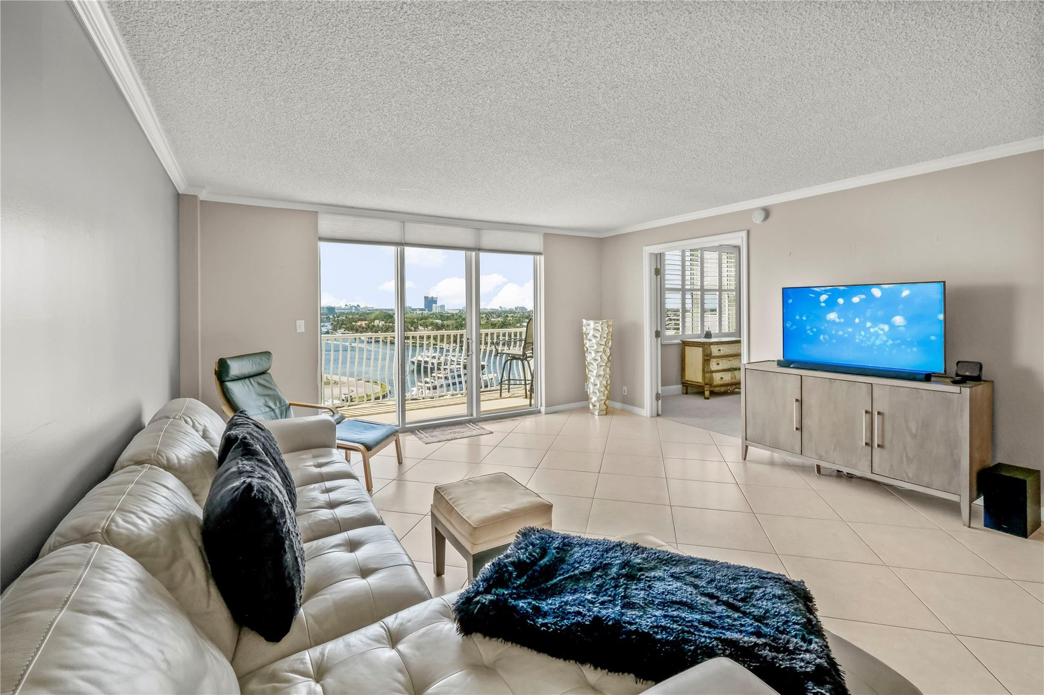 1 Las Olas Circle Unit: 1010