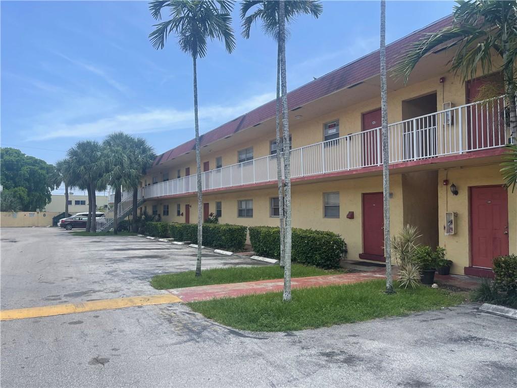 850 E Commercial Blvd Unit: 138E
