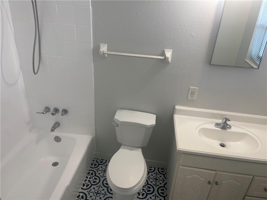 850 E Commercial Blvd Unit: 138E