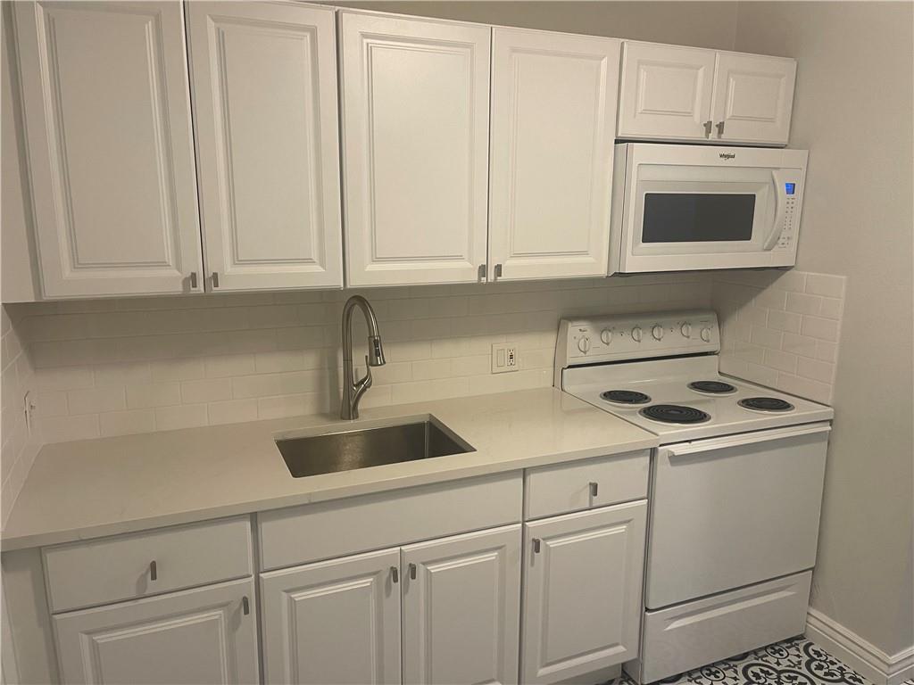 850 E Commercial Blvd Unit: 138E