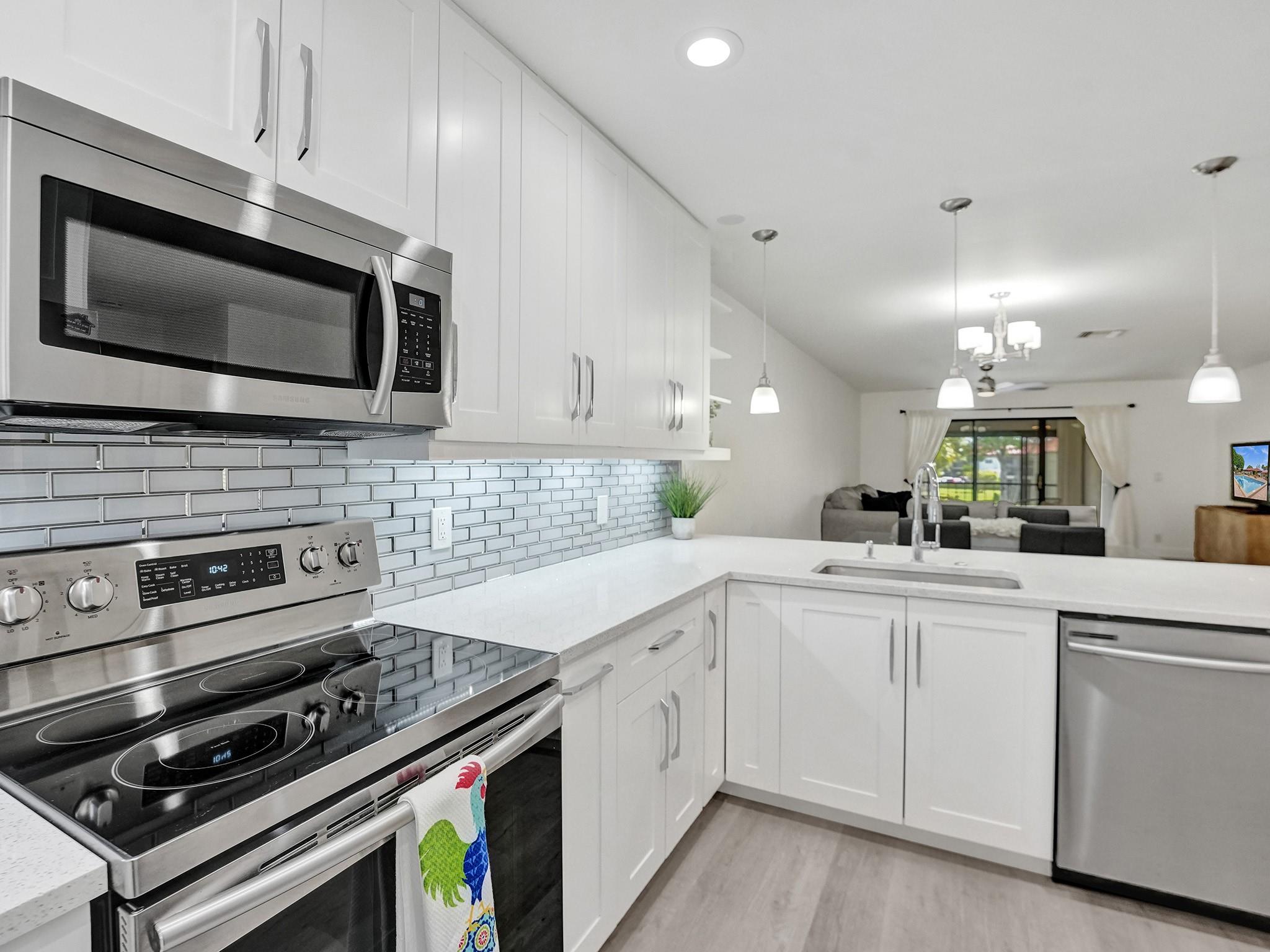 21364 Cypress Hammock Dr Unit: 1J