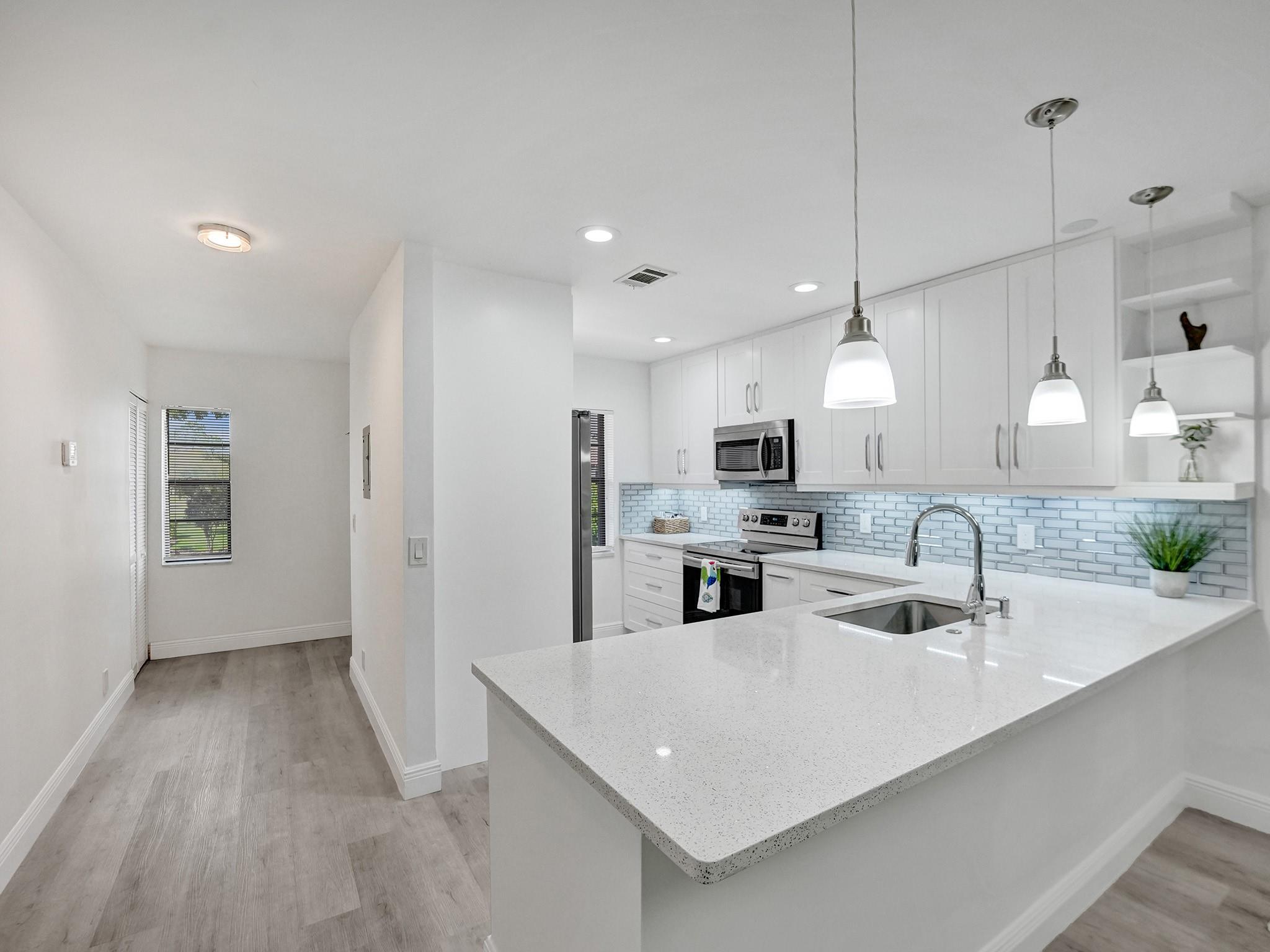 21364 Cypress Hammock Dr Unit: 1J