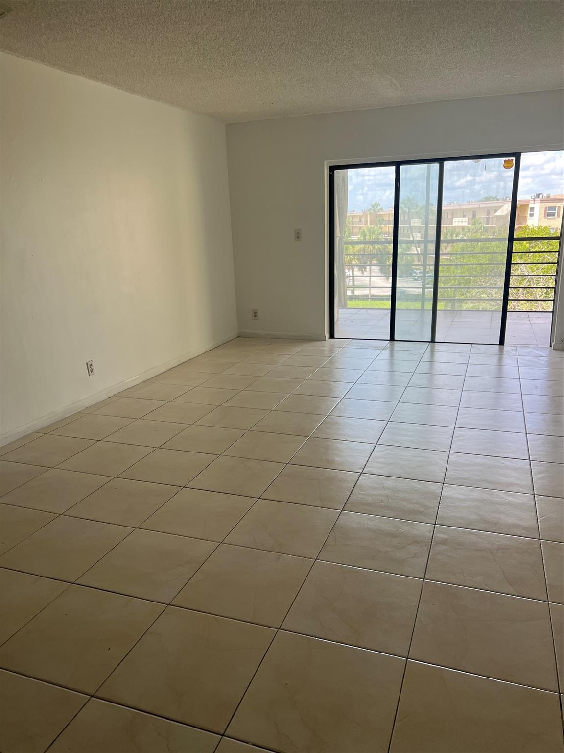 9273 SW 8th St Unit: 419