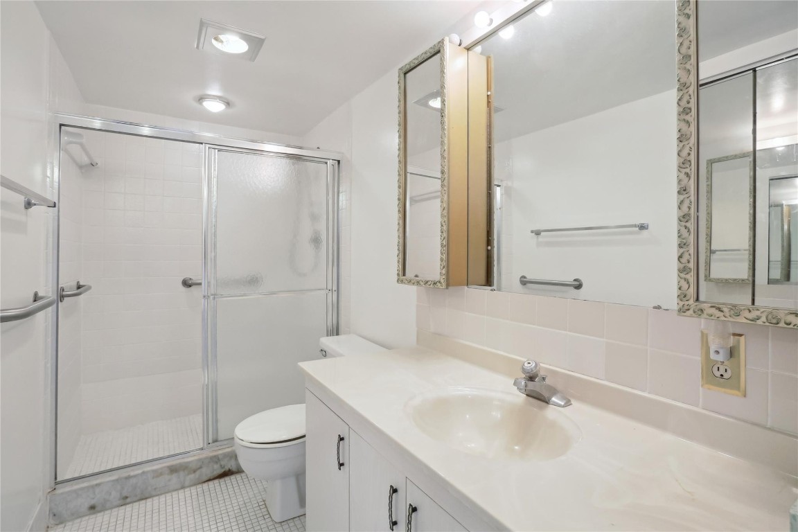 3002 Portofino Isle E4, Coconut Creek Unit: E4