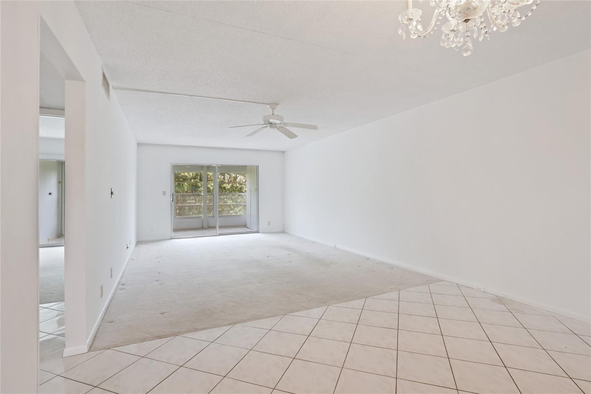 3002 Portofino Isle E4, Coconut Creek Unit: E4