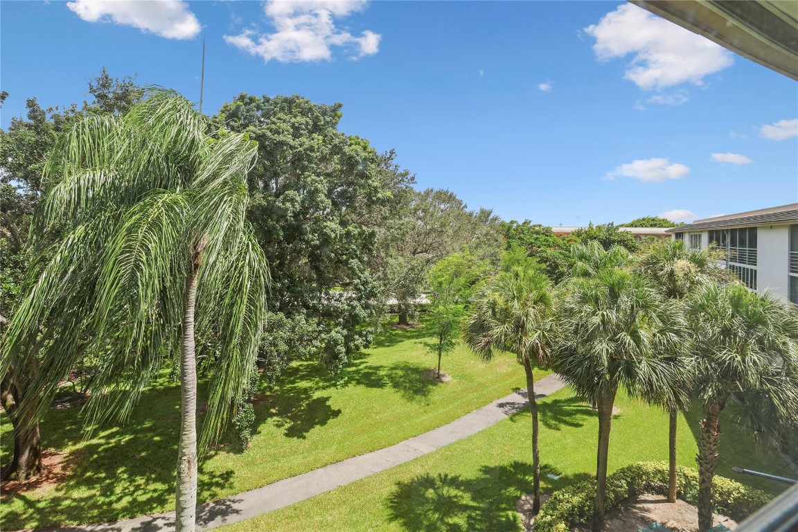 3002 Portofino Isle E4, Coconut Creek Unit: E4