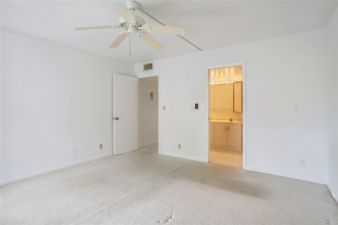 3002 Portofino Isle E4, Coconut Creek Unit: E4