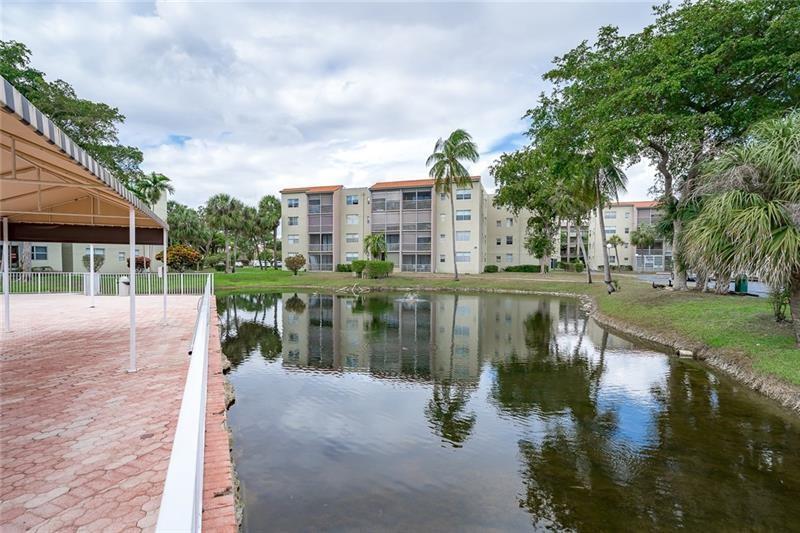 1820 N Lauderdale Ave Unit: 3301