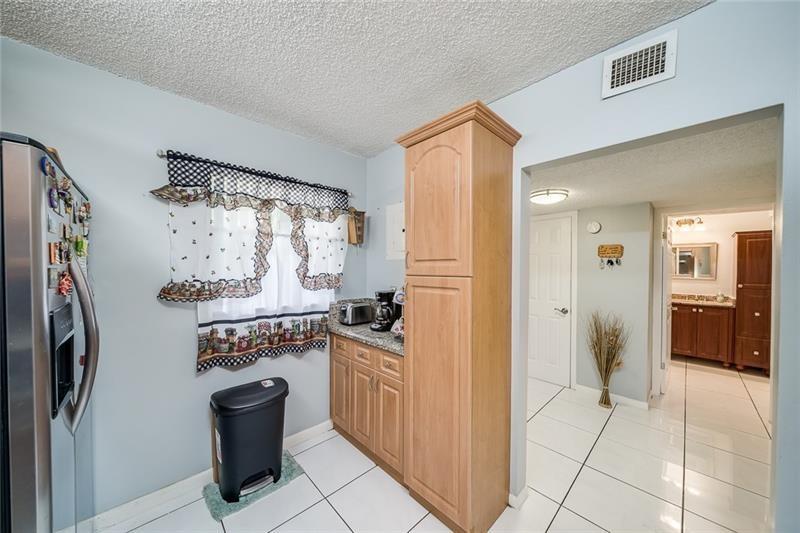 1820 N Lauderdale Ave Unit: 3301