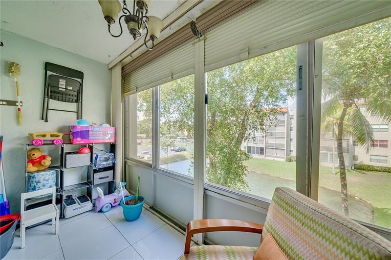 1820 N Lauderdale Ave Unit: 3301