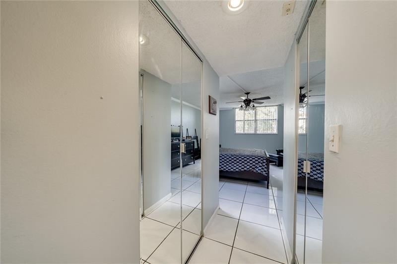 1820 N Lauderdale Ave Unit: 3301