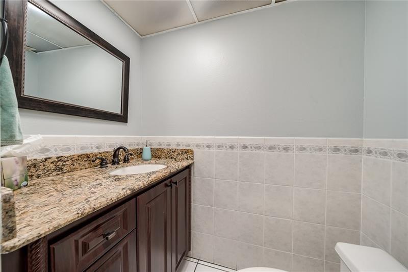 1820 N Lauderdale Ave Unit: 3301
