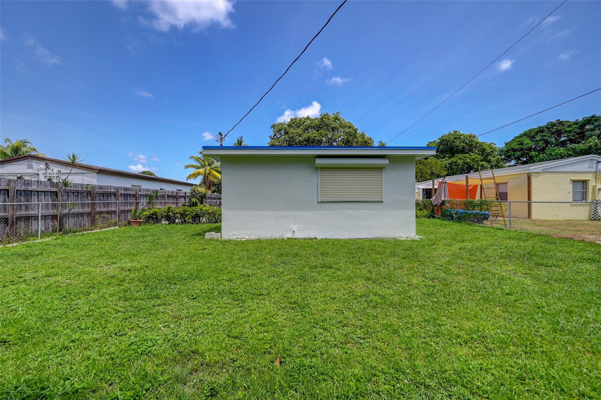 2066 NE 174th St