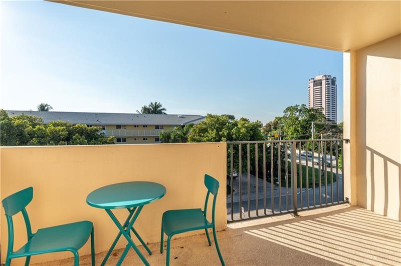 1000 Spanish River Rd Unit: 4G