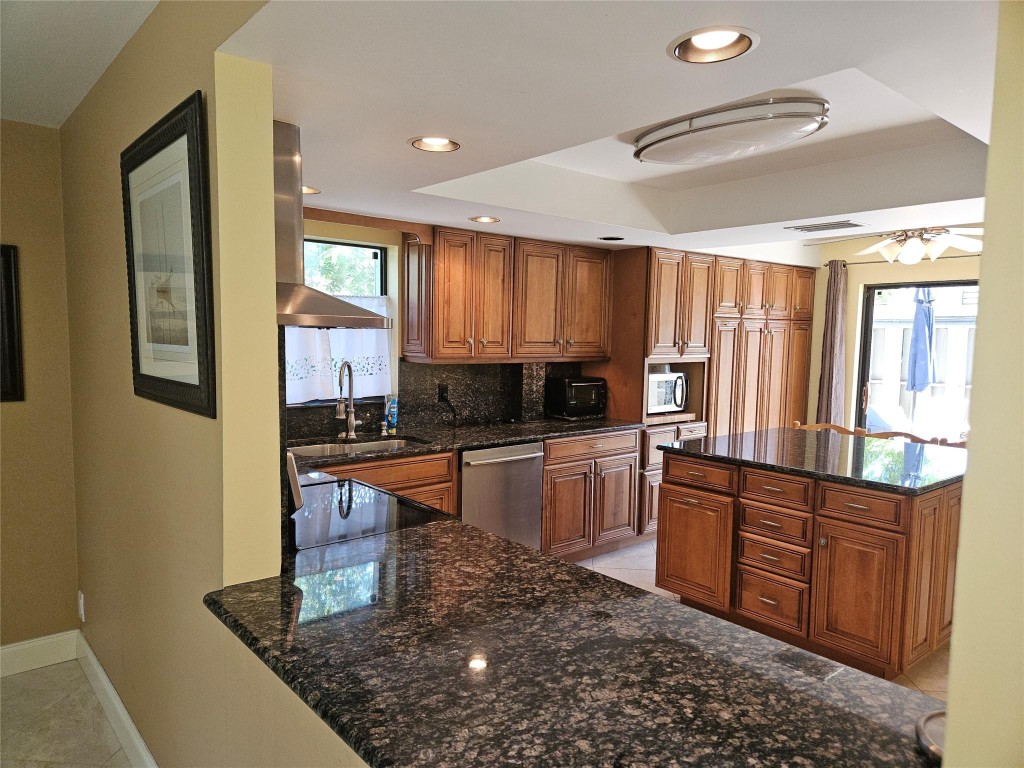 2001 Deer Creek Wildwood Ln Unit: 2001