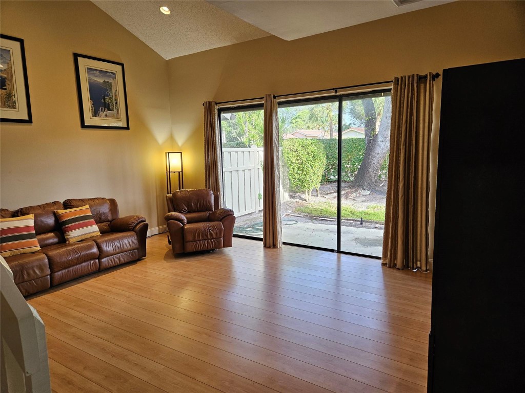 2001 Deer Creek Wildwood Ln Unit: 2001