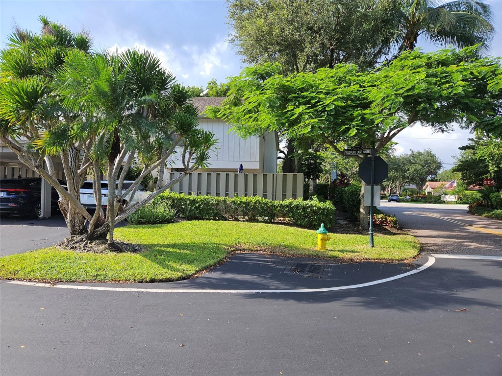 2001 Deer Creek Wildwood Ln Unit: 2001