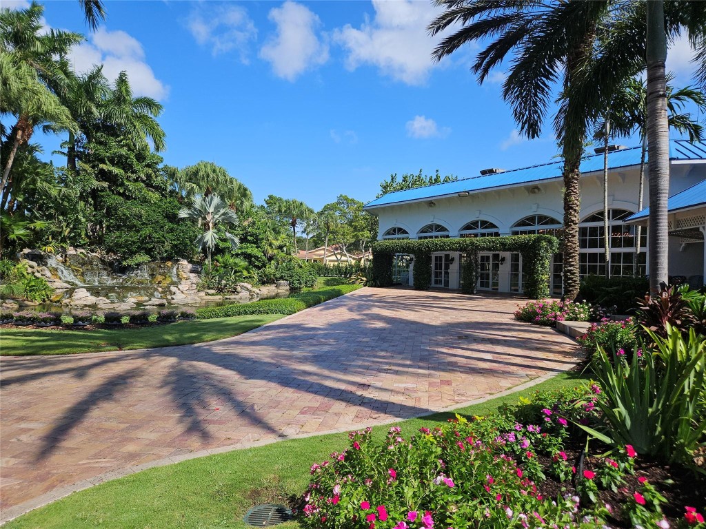 2001 Deer Creek Wildwood Ln Unit: 2001