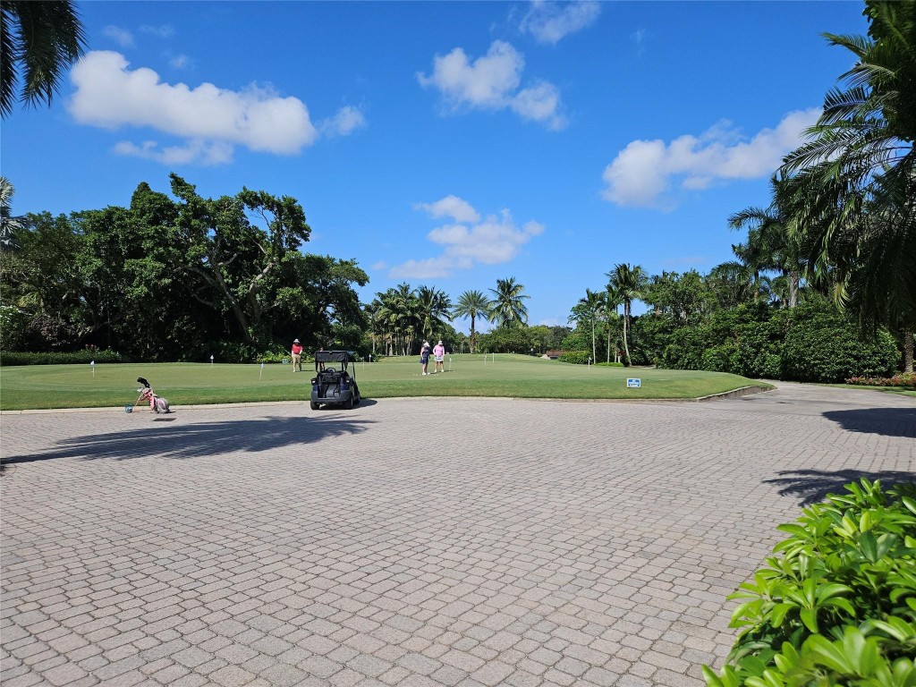 2001 Deer Creek Wildwood Ln Unit: 2001