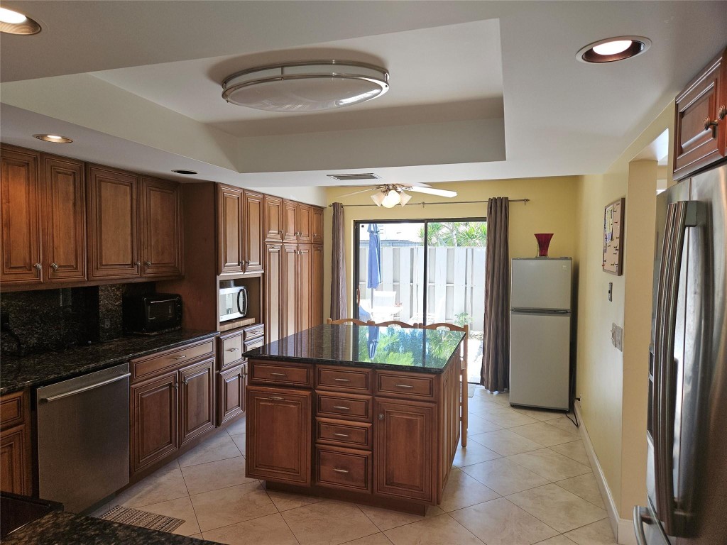 2001 Deer Creek Wildwood Ln Unit: 2001