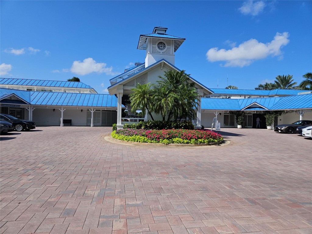 2001 Deer Creek Wildwood Ln Unit: 2001