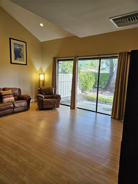 2001 Deer Creek Wildwood Ln Unit: 2001