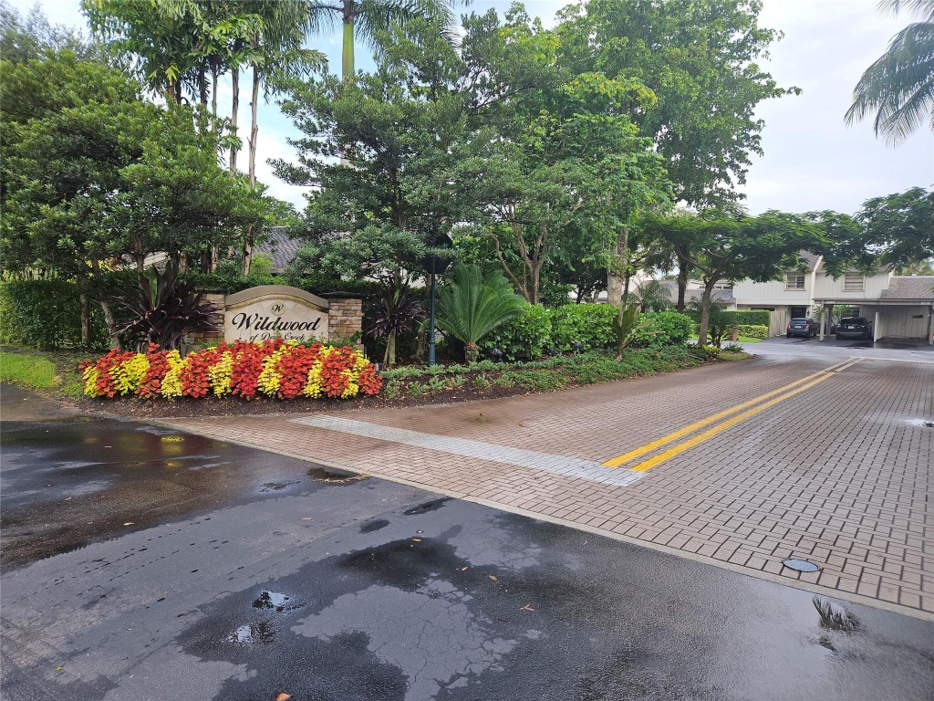 2001 Deer Creek Wildwood Ln Unit: 2001