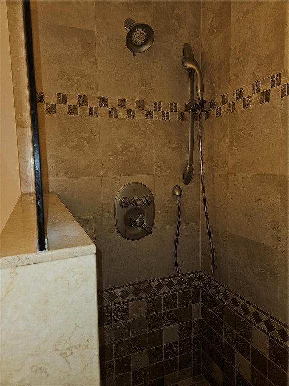 2001 Deer Creek Wildwood Ln Unit: 2001