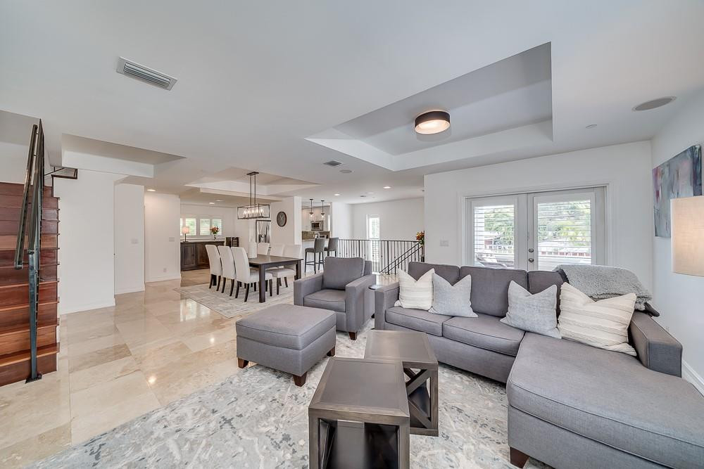 1112 NE 17th Way Unit: 1112