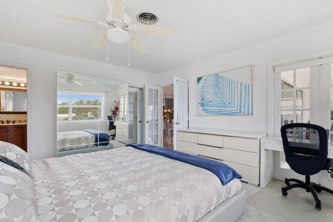 2820 NE 30th St Unit: 12