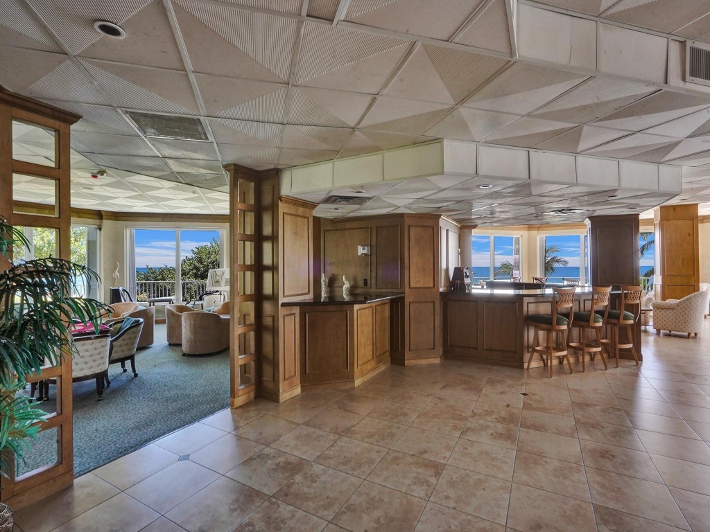 1340 S Ocean Boulevard 705, Pompano Beach Unit: 705