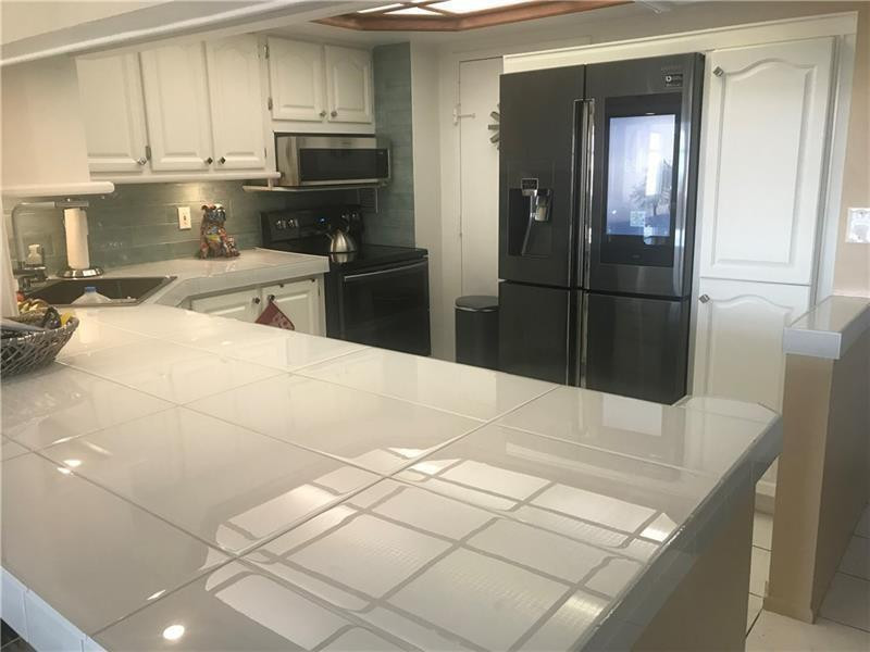 3015 N Ocean Blvd Unit: 14E