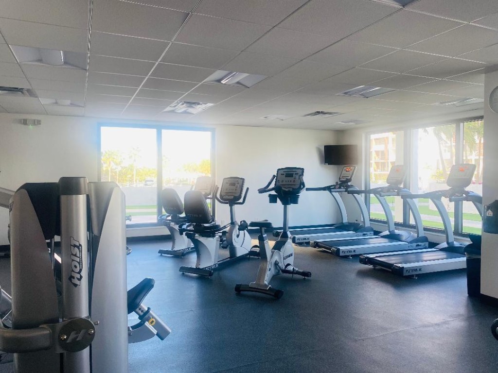 3015 N Ocean Blvd Unit: 14E