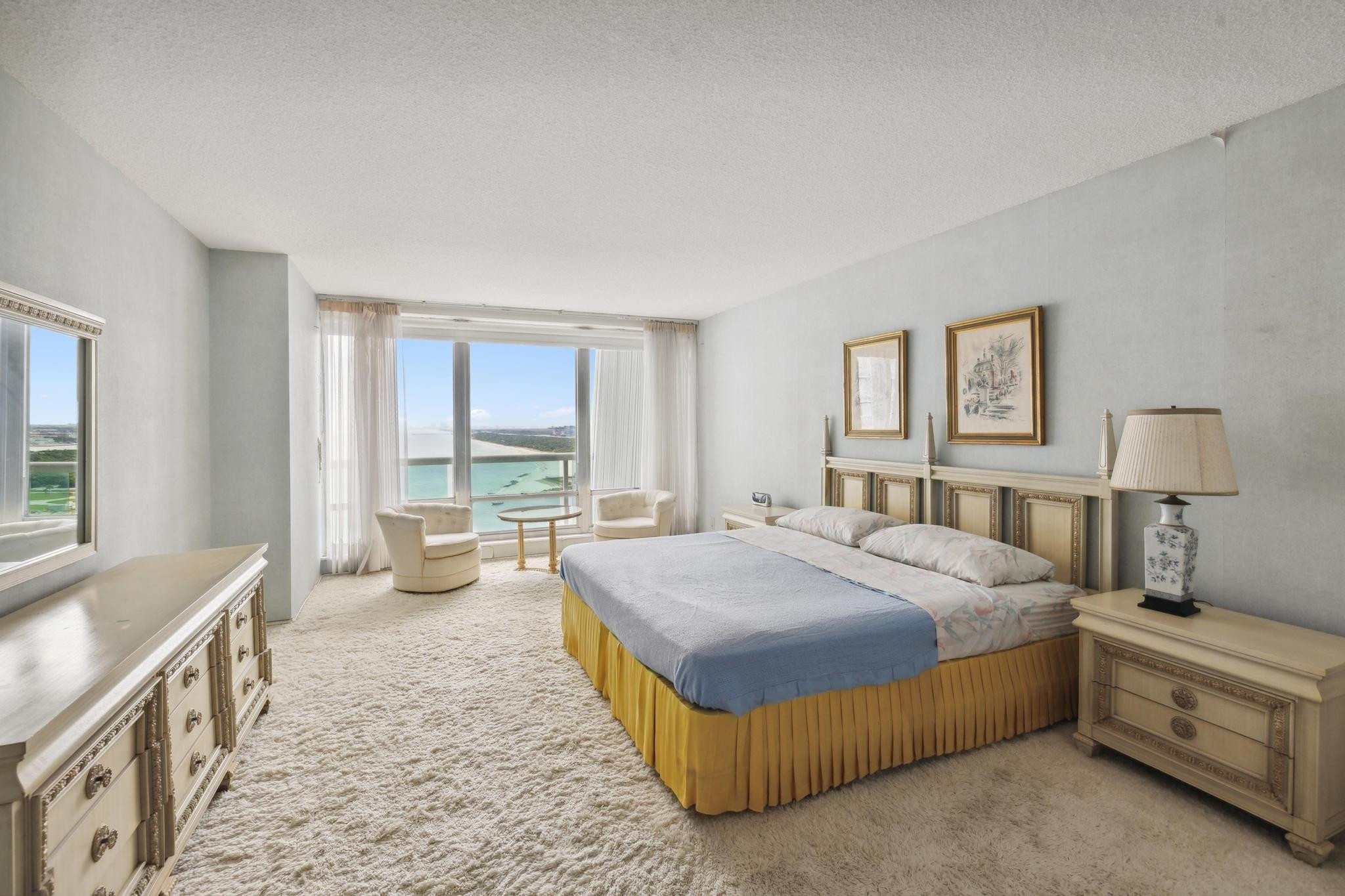 2100 S Ocean Ln Unit: 1811